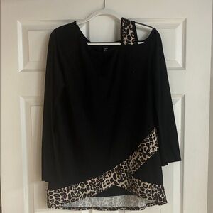 SHEIN Black Long Sleeve Top with Leopard Trim